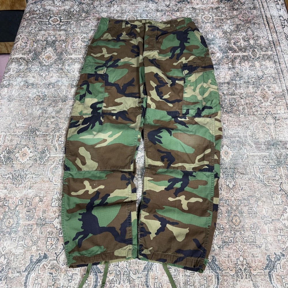 Vintage US Army Woodland Camo Cargo Pants Men's Size Medium Military Combat